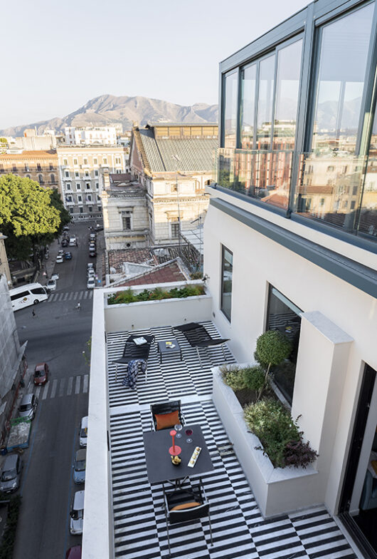 corallo suite terrace hotel plaza opera