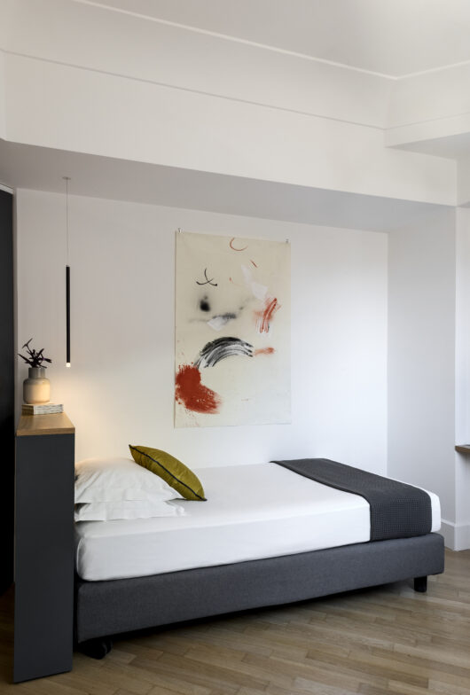 bed classic single room with french bed hotel plaza opera