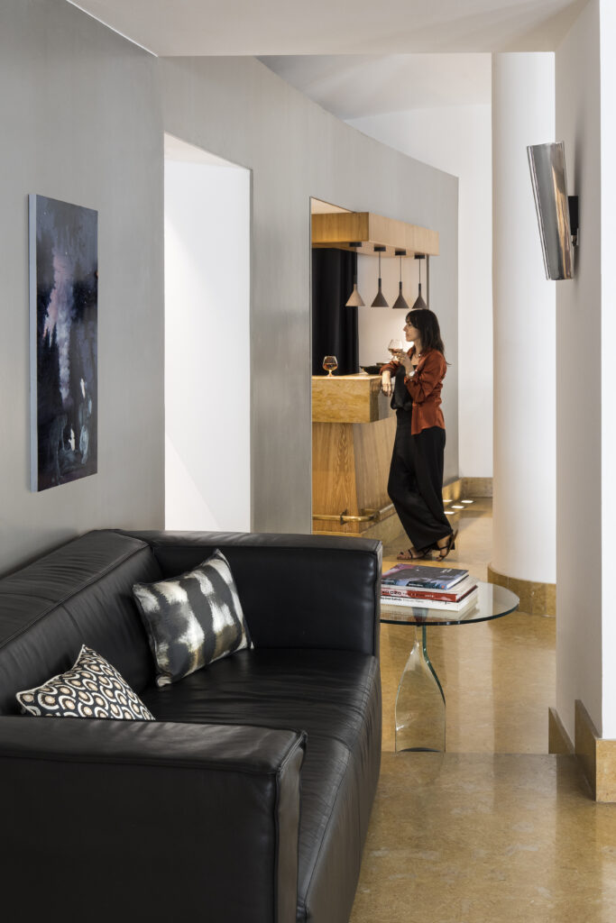 experience hotel plaza opera