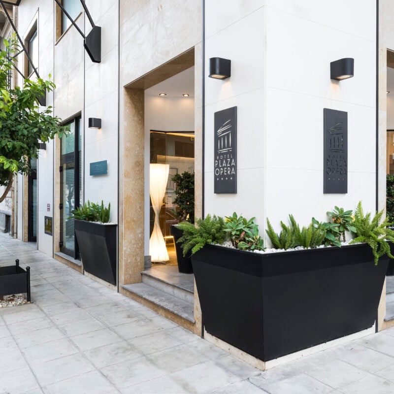hotel plaza opera externals